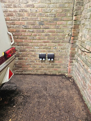 New double socket outlets fitted